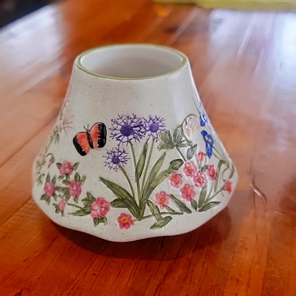 Yankee Candle Ceramic Shade- Wildflowers & Butterflies